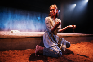 Linnea Berthelsen in Darkling